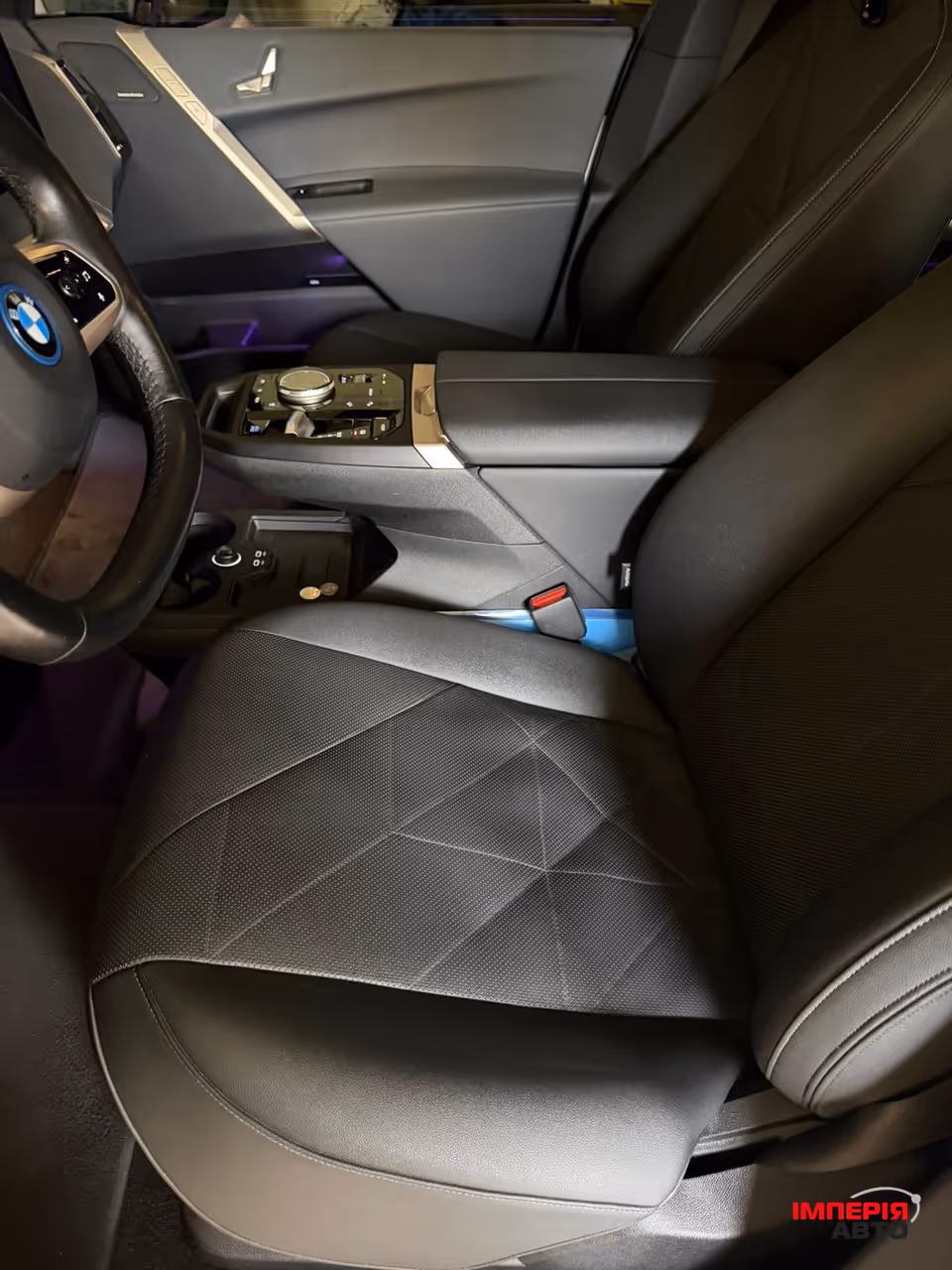 BMW iX - фото 13