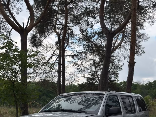 Nissan Pathfinder - фото 3