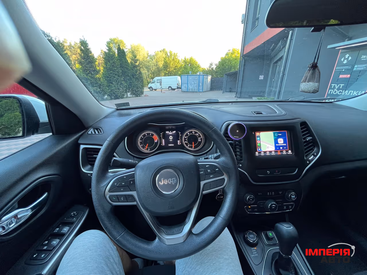 Jeep Cherokee - фото 12