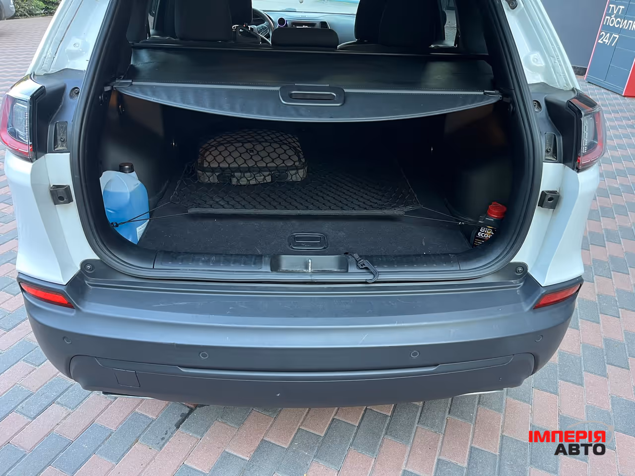 Jeep Cherokee - фото 17
