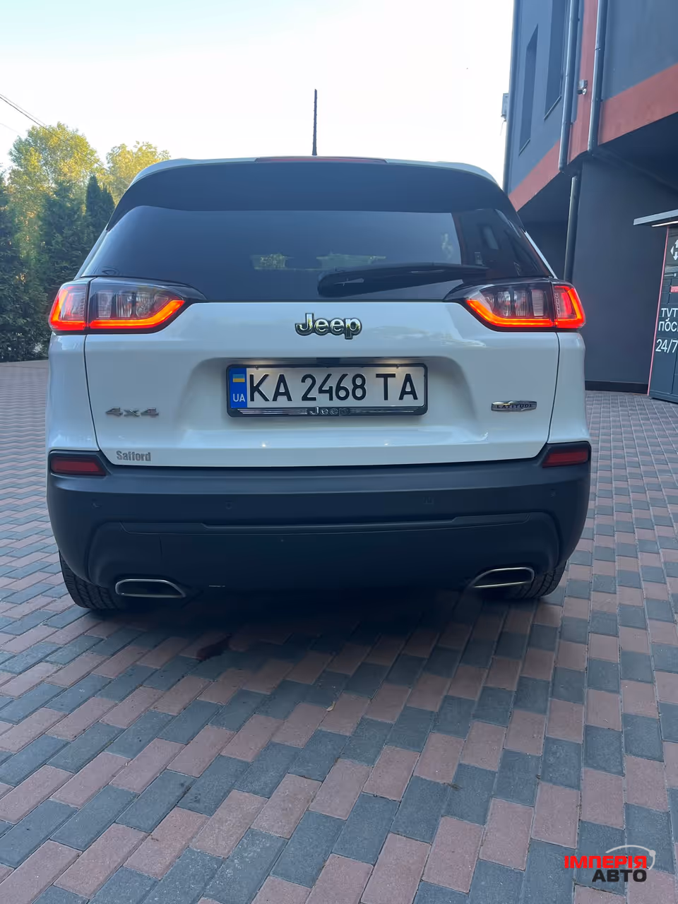 Jeep Cherokee - фото 5