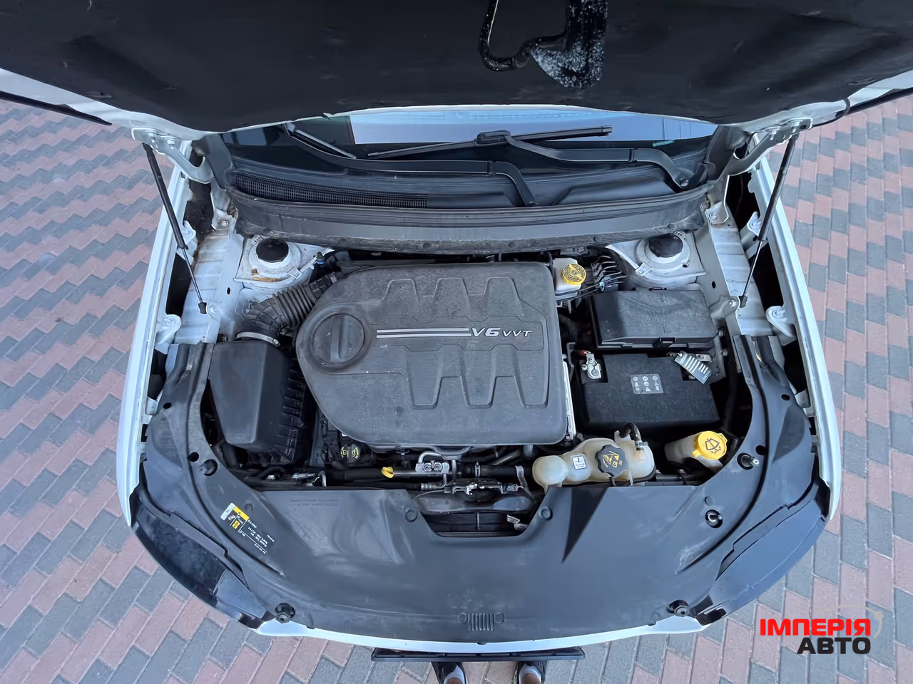 Jeep Cherokee - фото 16