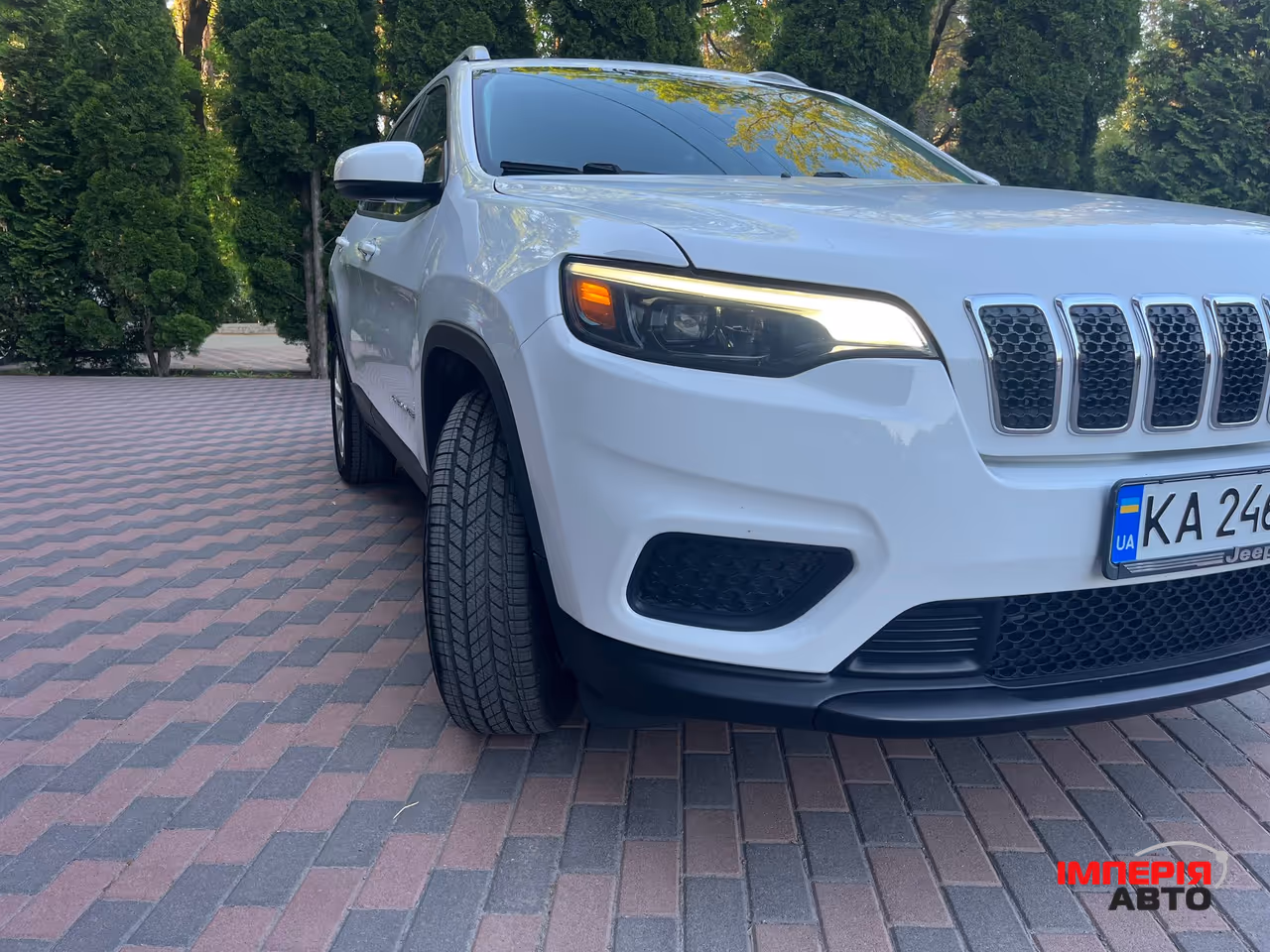 Jeep Cherokee - фото 7