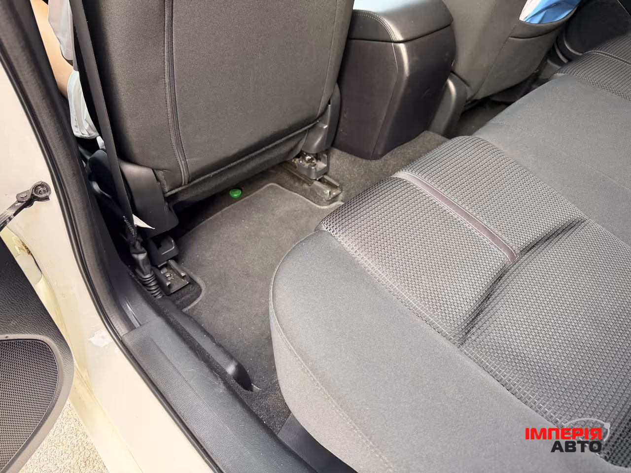 Mazda 3 - фото 14