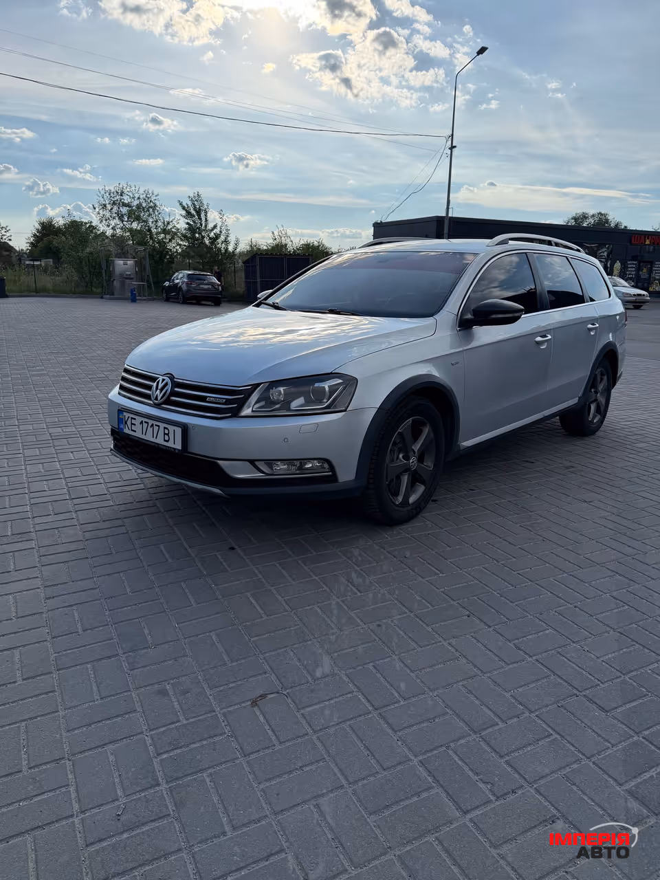 Volkswagen Passat Alltrack - фото 2