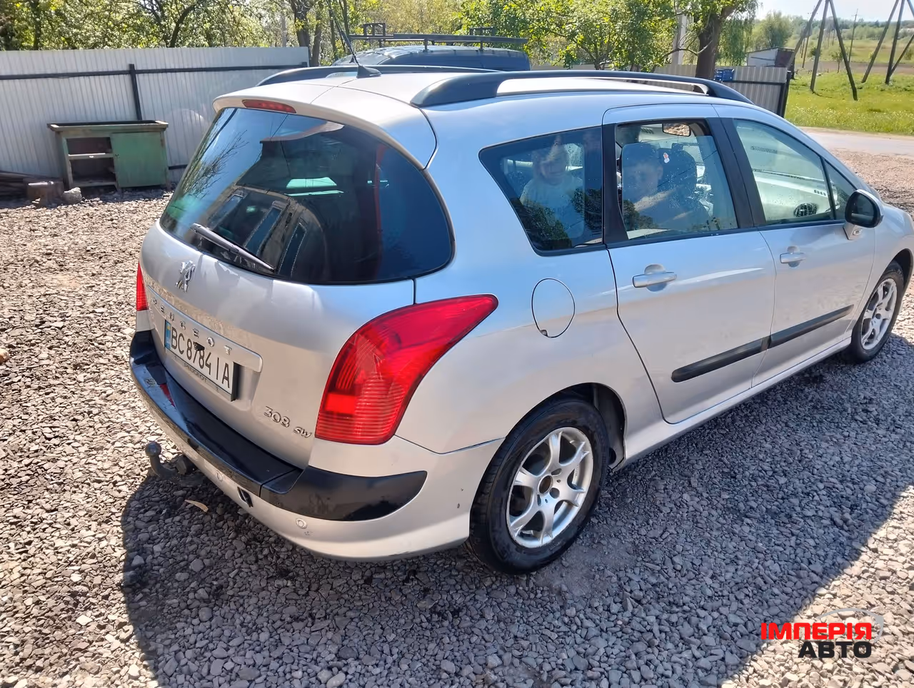 Peugeot 308 - фото 6