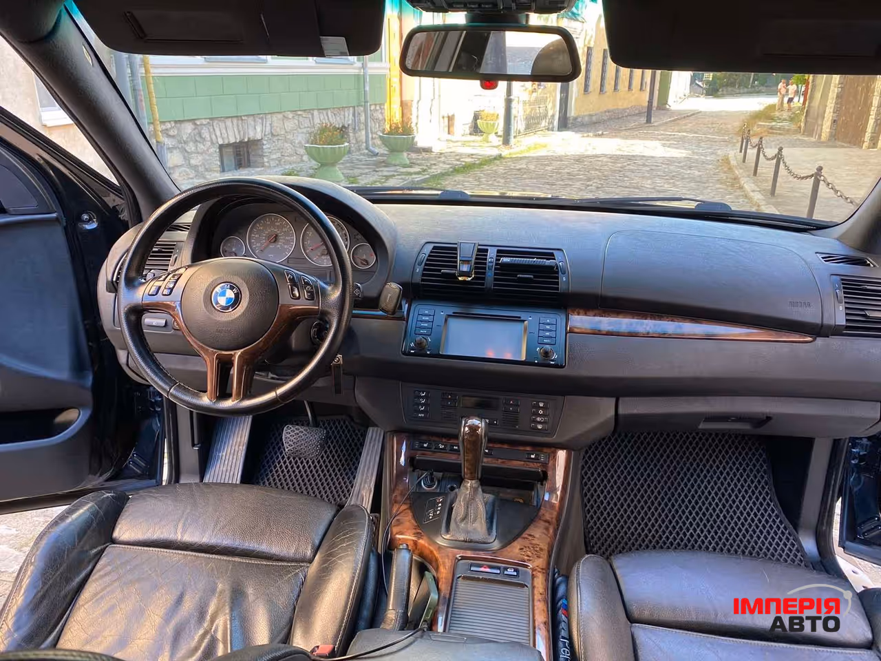 BMW X5 - фото 9