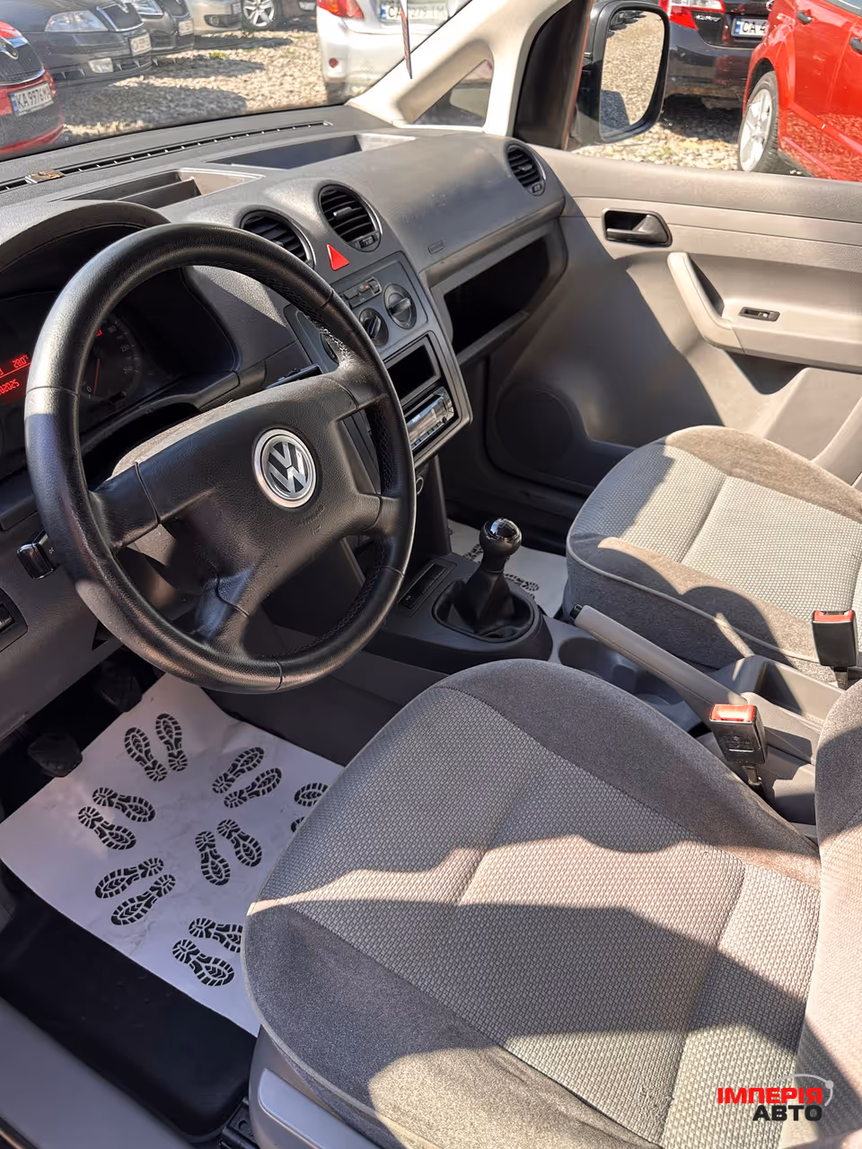 Volkswagen Caddy - фото 8