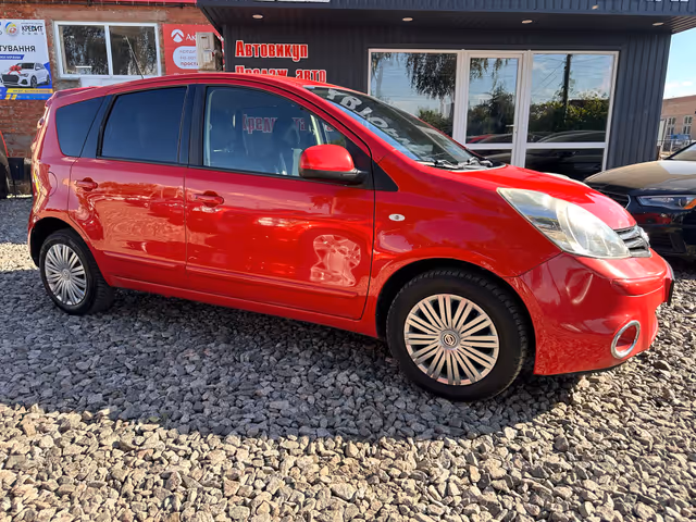 Nissan Note - фото 4