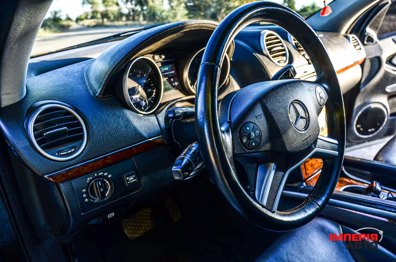 Mercedes-Benz GL-Класс - фото 9