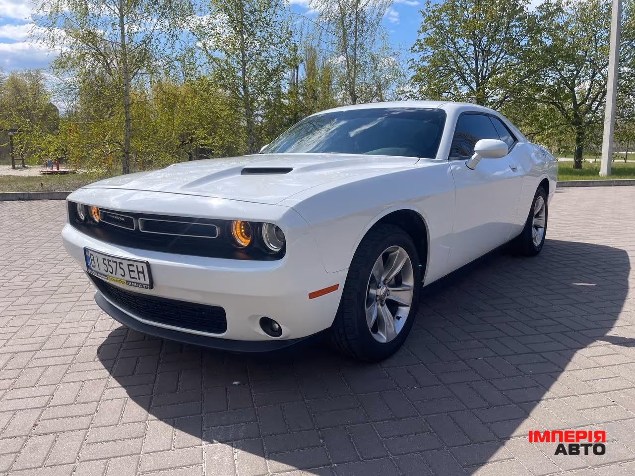 Dodge Challenger - фото 2