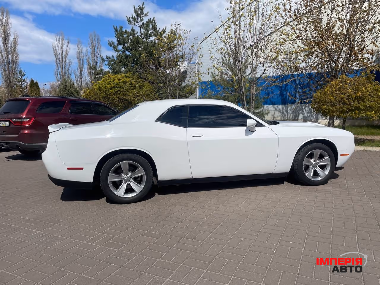 Dodge Challenger - фото 10