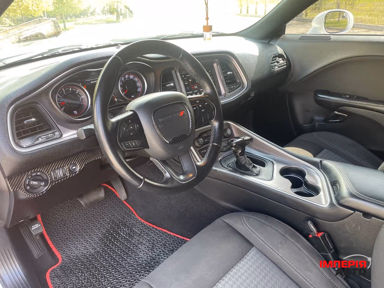 Dodge Challenger - фото 26