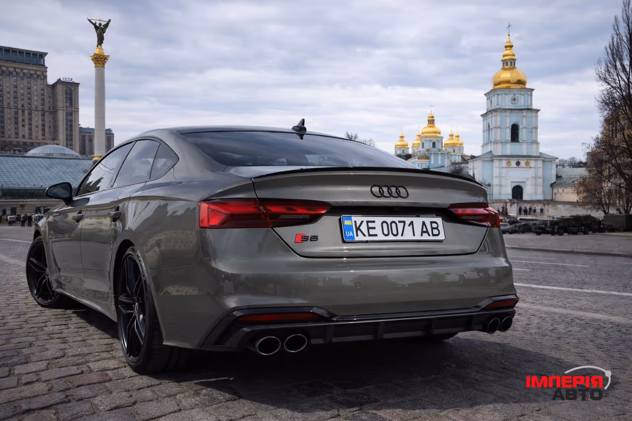 Audi S5 - фото 3
