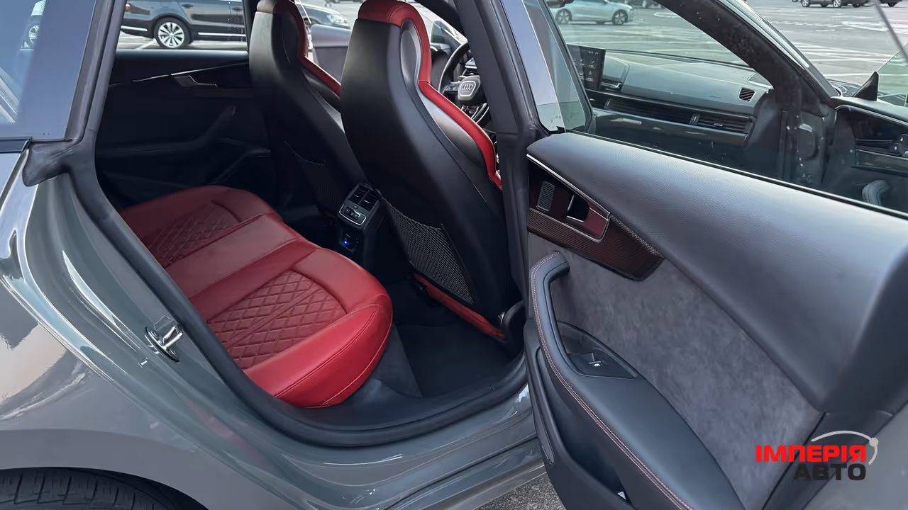 Audi S5 - фото 7