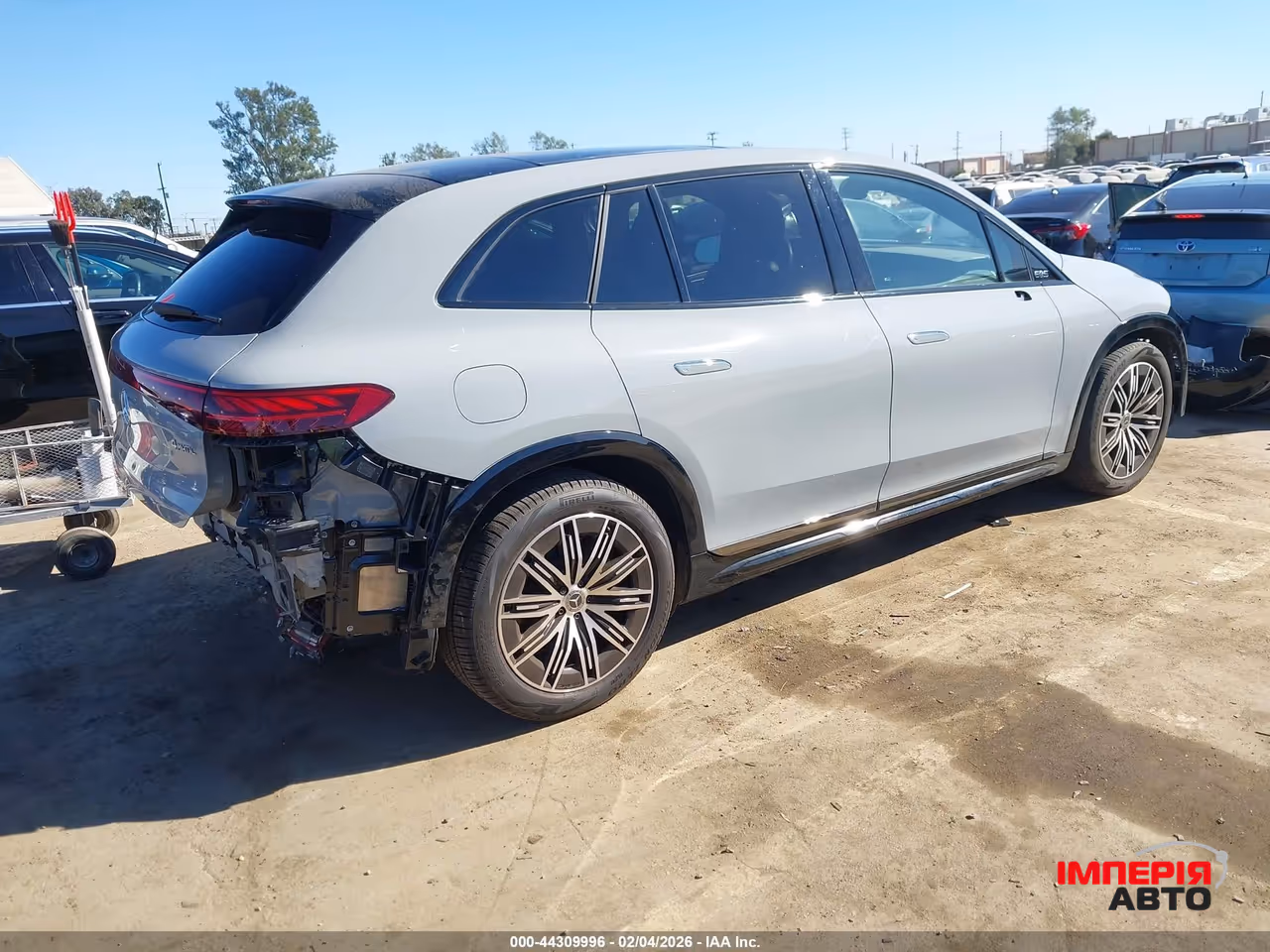 Mercedes-Benz EQS SUV - фото 4