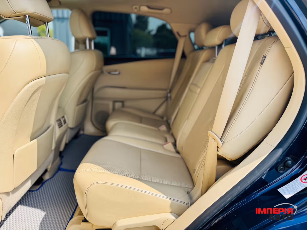 Lexus RX - фото 8