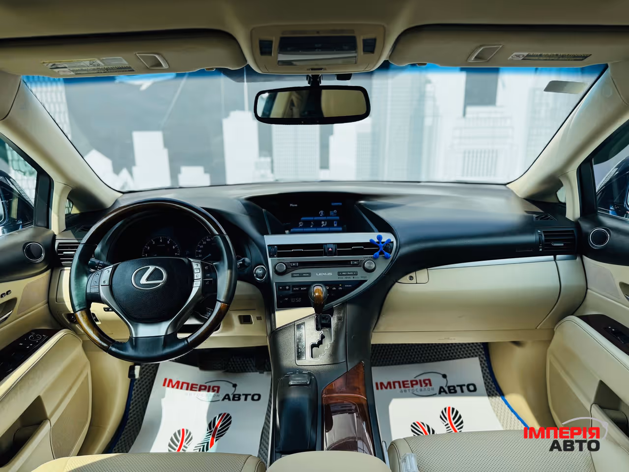 Lexus RX - фото 9