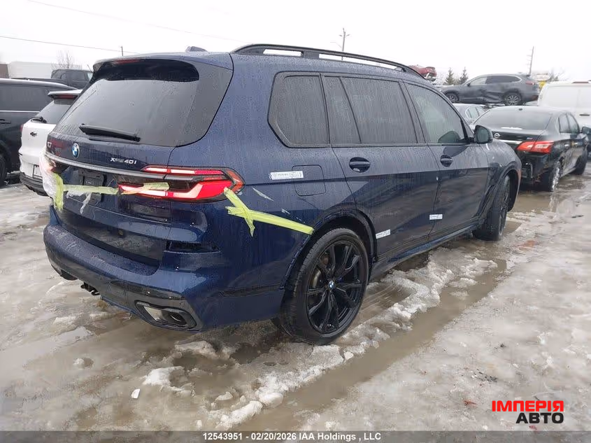 BMW X7 - фото 11