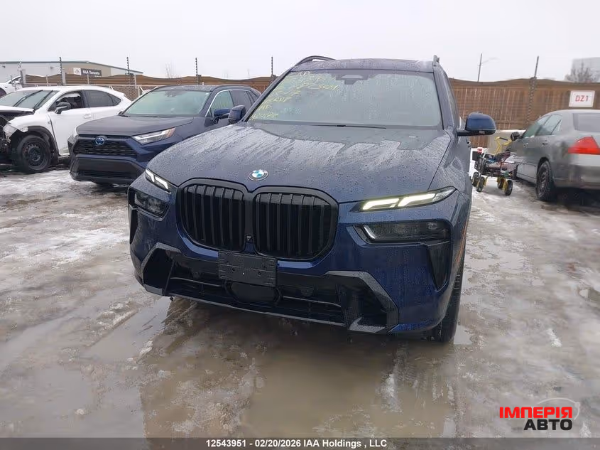 BMW X7 - фото 9