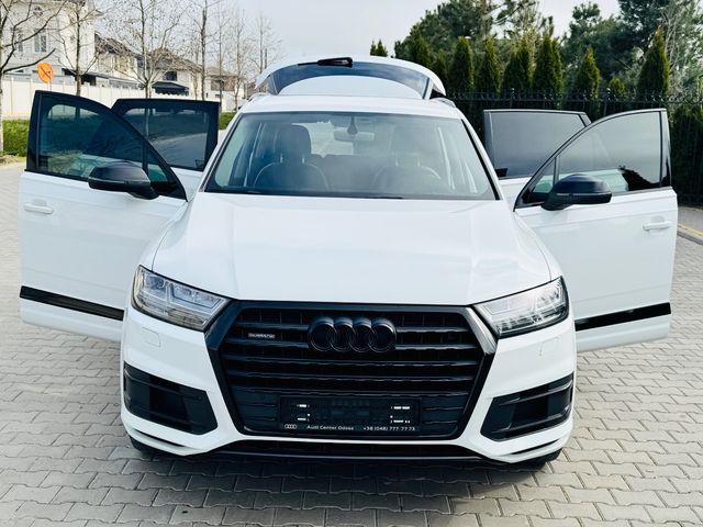 Audi Q7 - фото 2