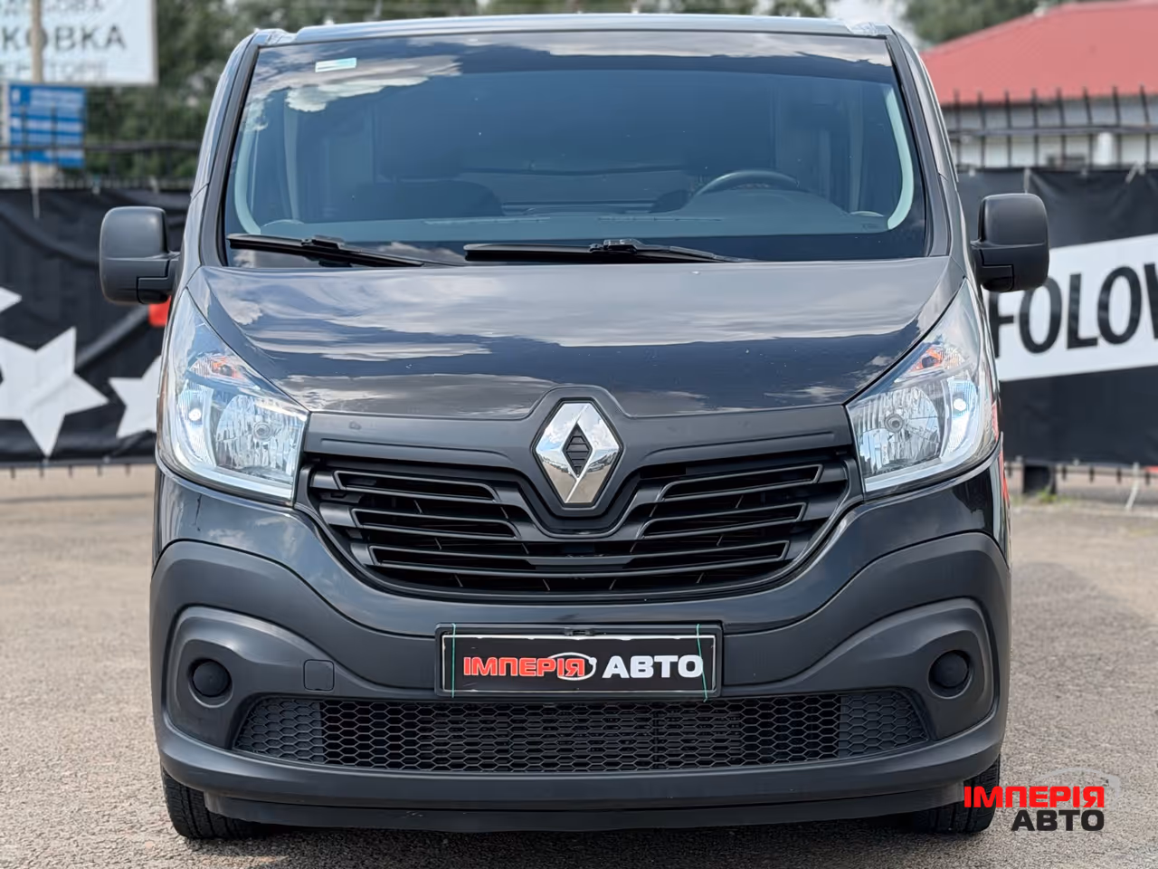 Renault Trafic - фото 2
