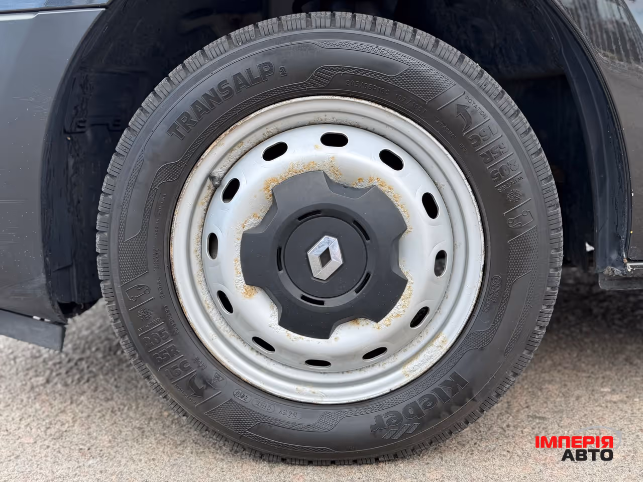 Renault Trafic - фото 4