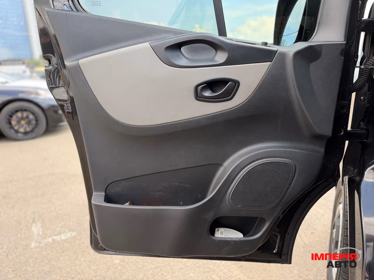 Renault Trafic - фото 7