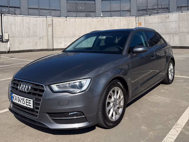 Audi A3 - фото 1