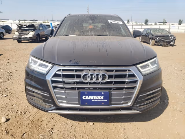 Audi Q5 - фото 5