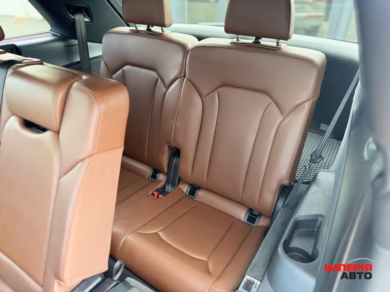 Audi Q7 - фото 29