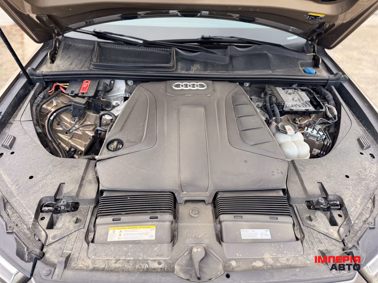 Audi Q7 - фото 16