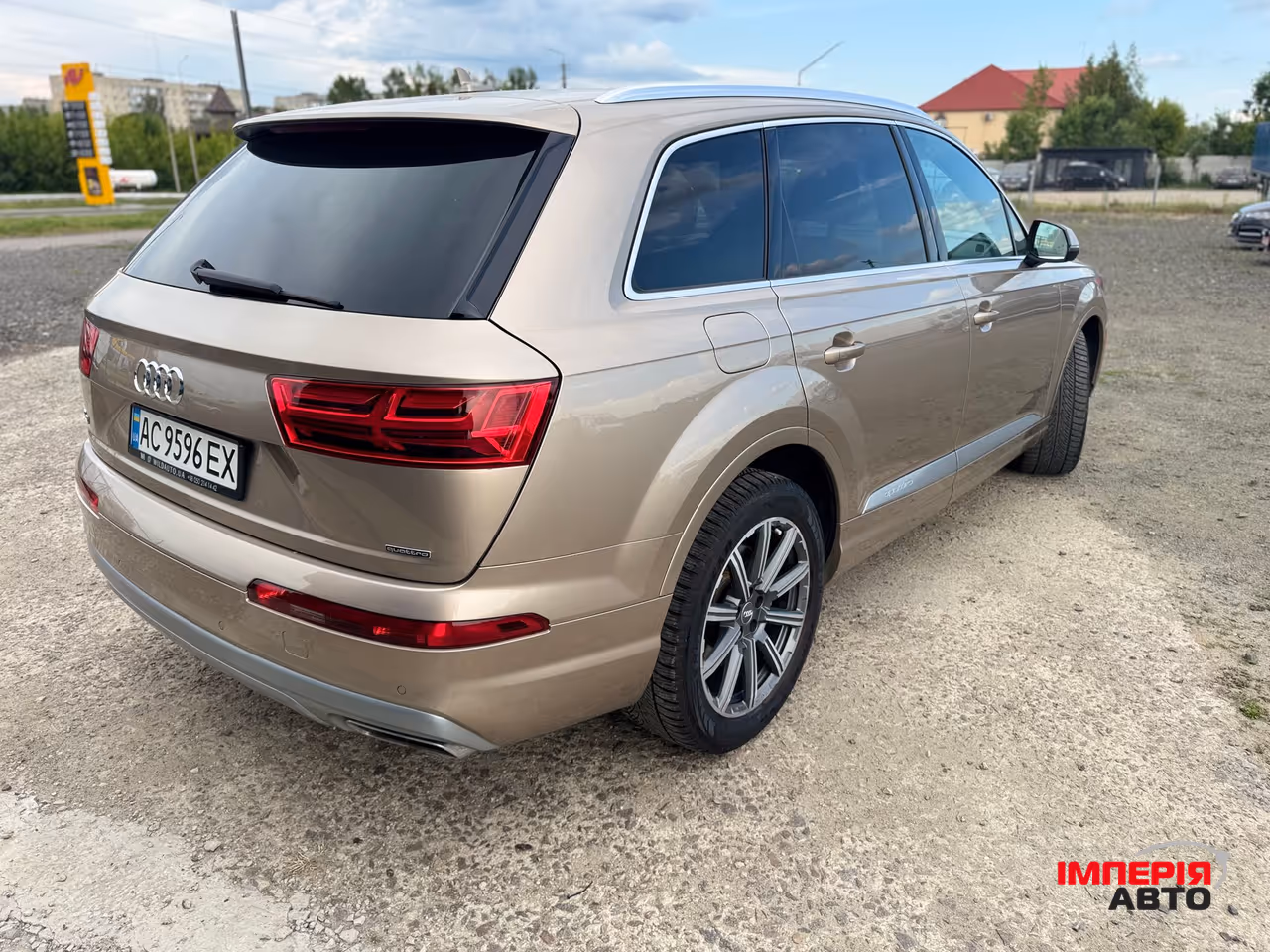 Audi Q7 - фото 4