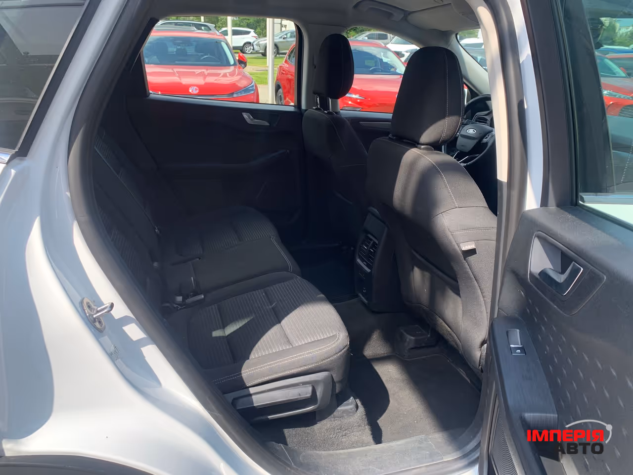 Ford Kuga - фото 14