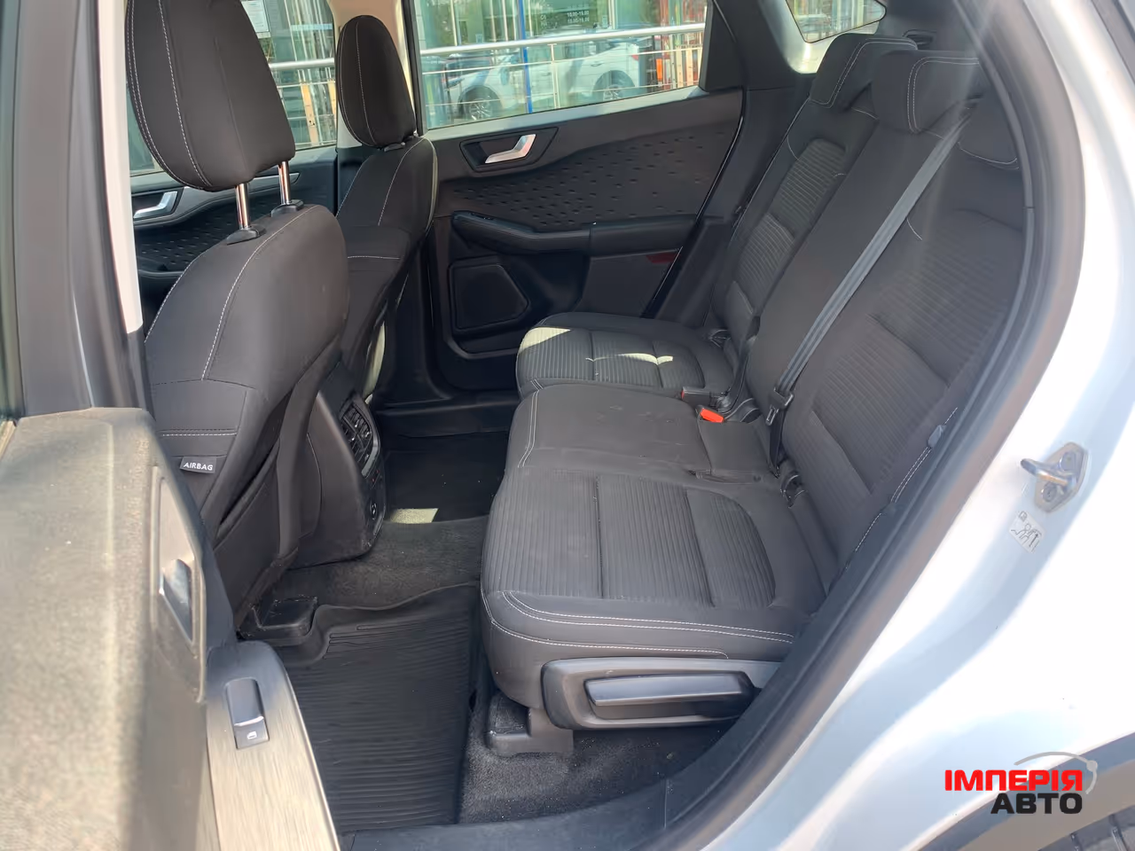 Ford Kuga - фото 17