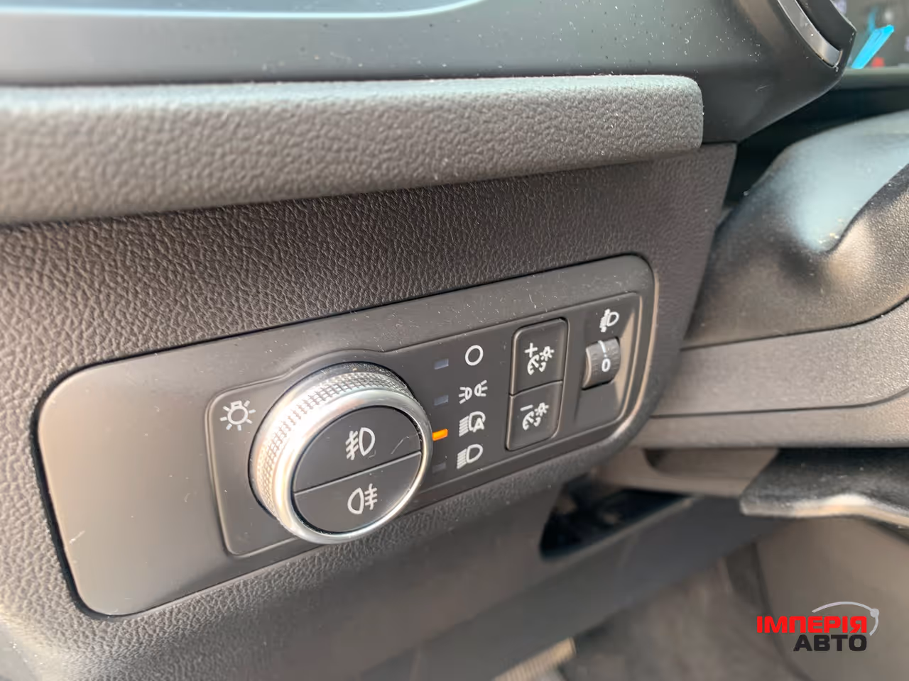 Ford Kuga - фото 22