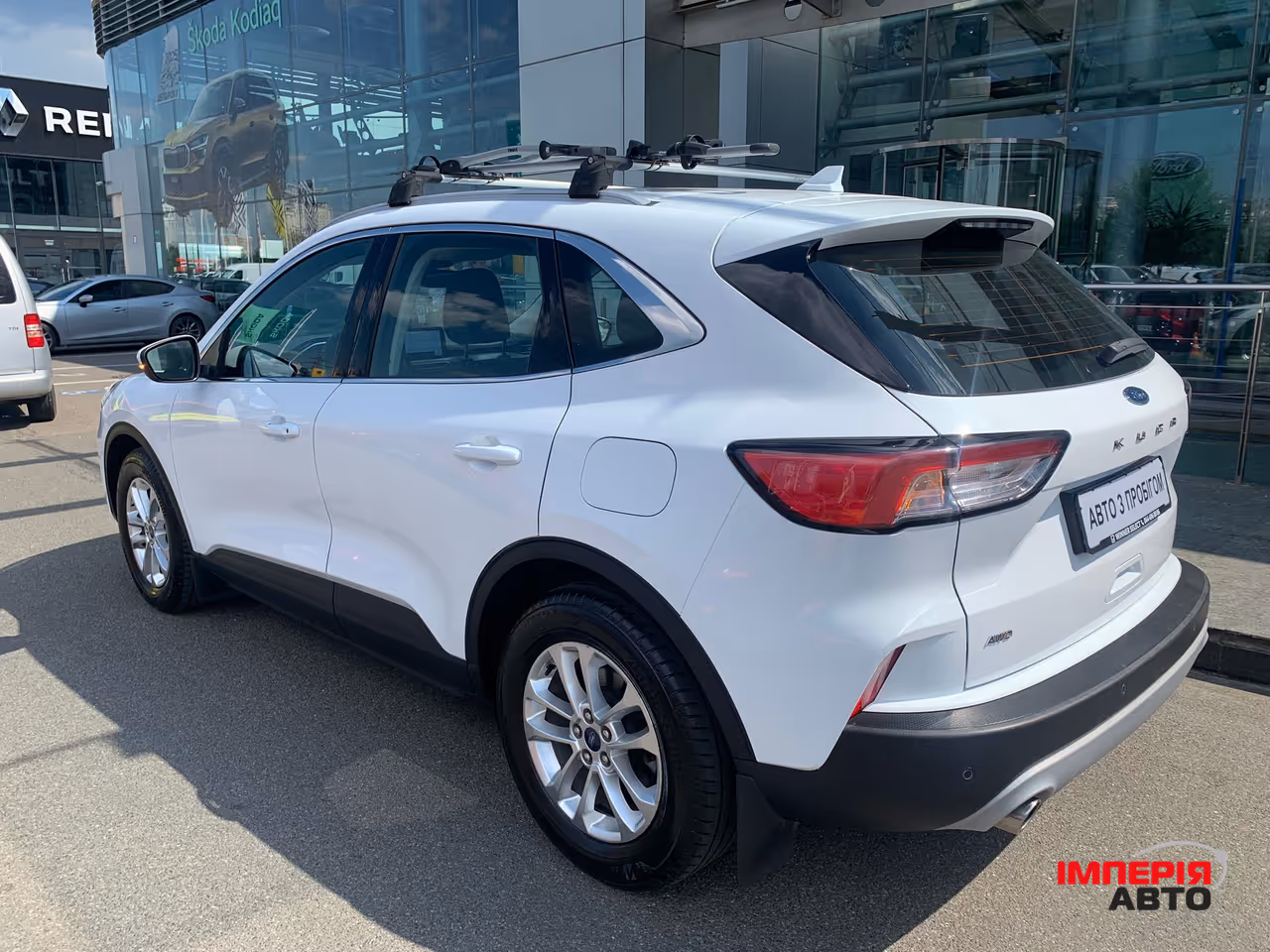 Ford Kuga - фото 8
