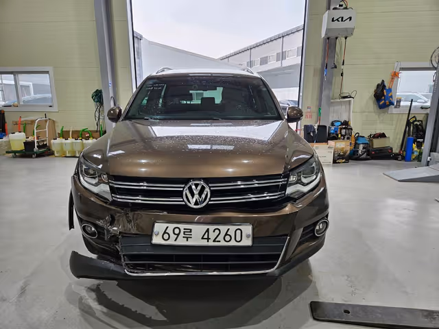 Volkswagen Tiguan - фото 4