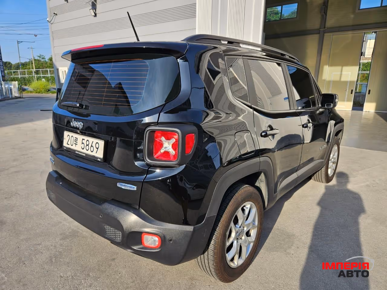 Jeep Renegade - фото 6