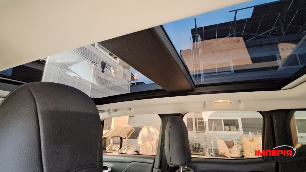 Jeep Renegade - фото 15