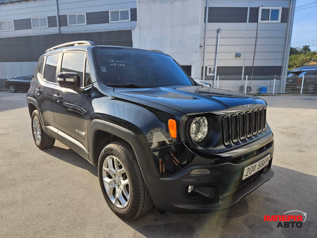 Jeep Renegade - фото 1