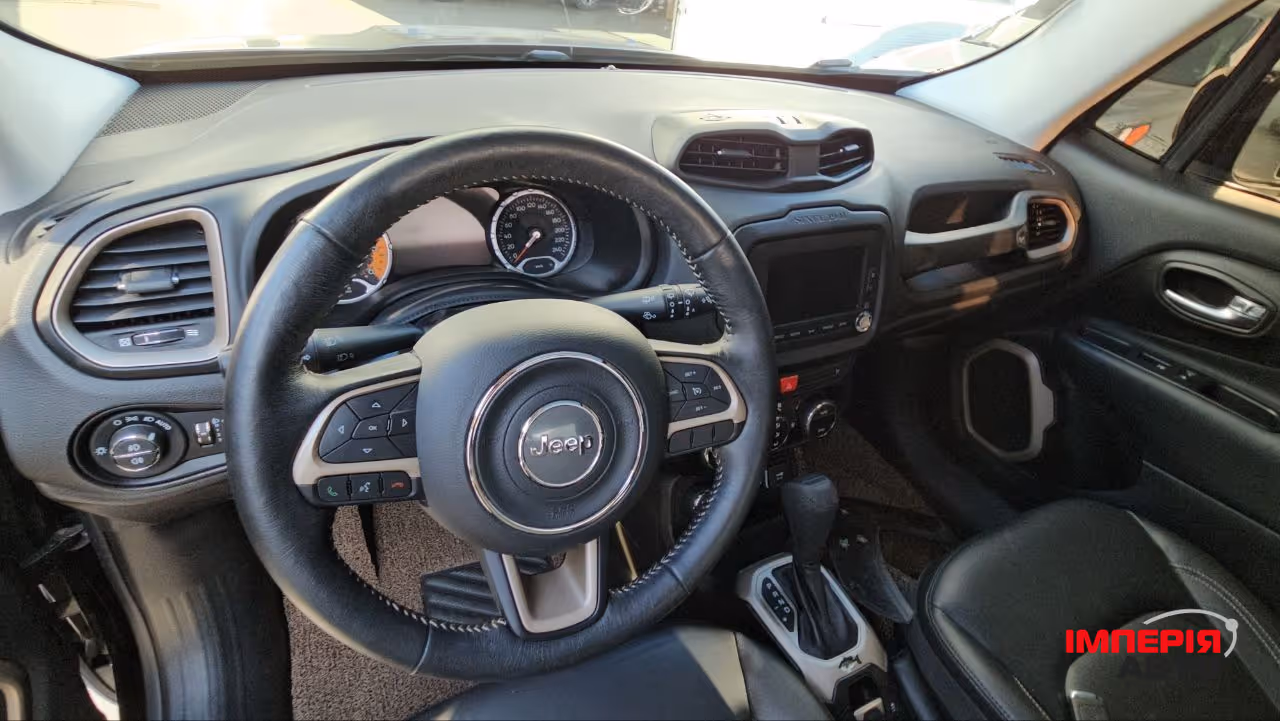 Jeep Renegade - фото 17