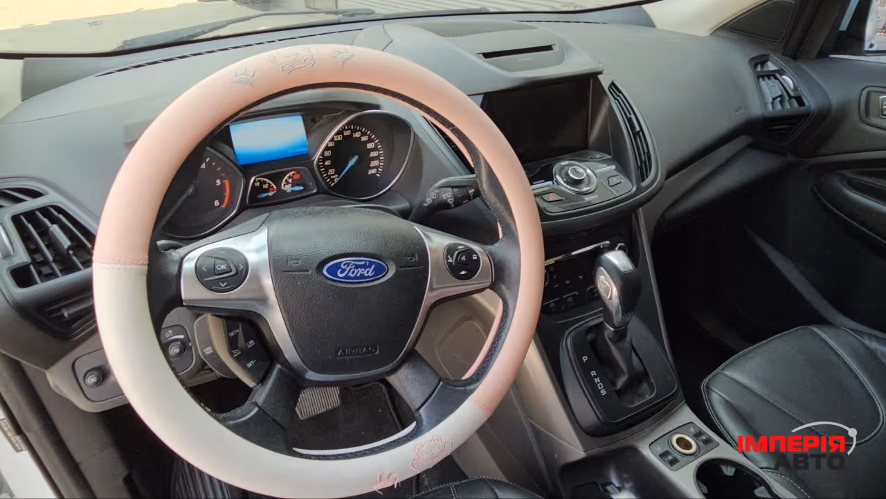 Ford Kuga - фото 9