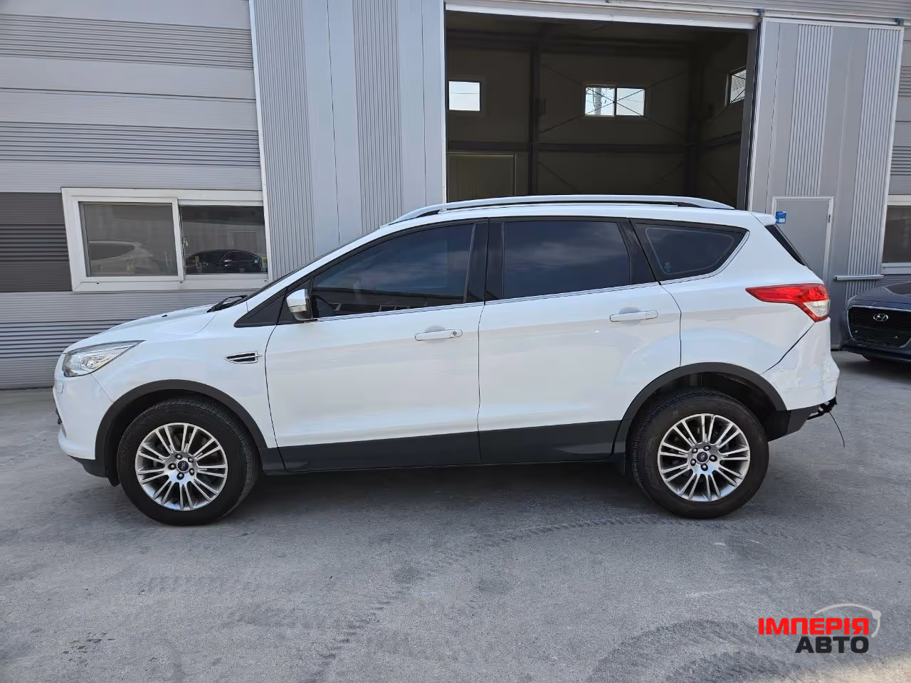 Ford Kuga - фото 2