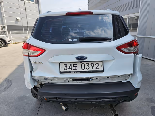Ford Kuga - фото 4