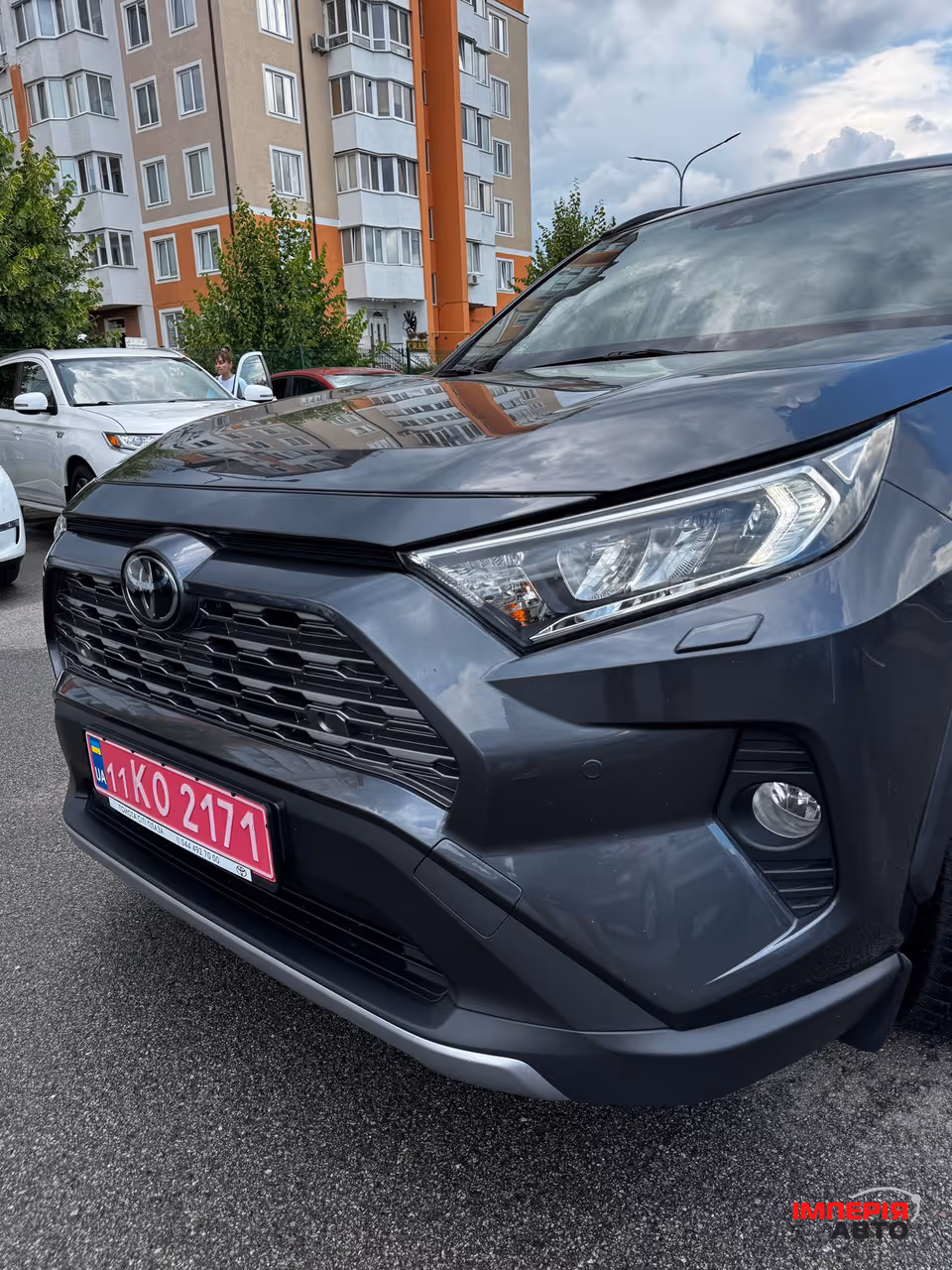 Toyota RAV4 - фото 7