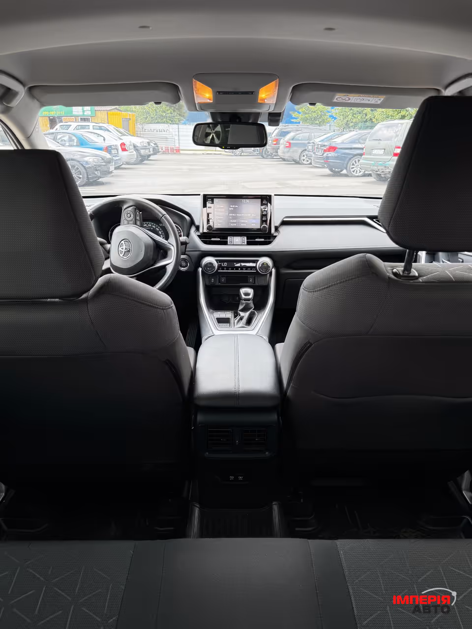 Toyota RAV4 - фото 12