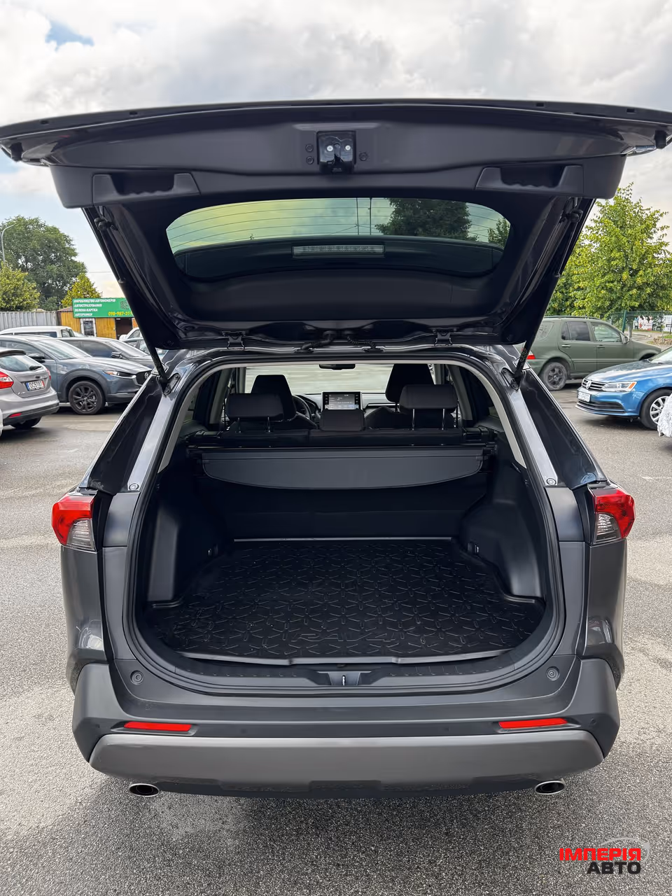 Toyota RAV4 - фото 11