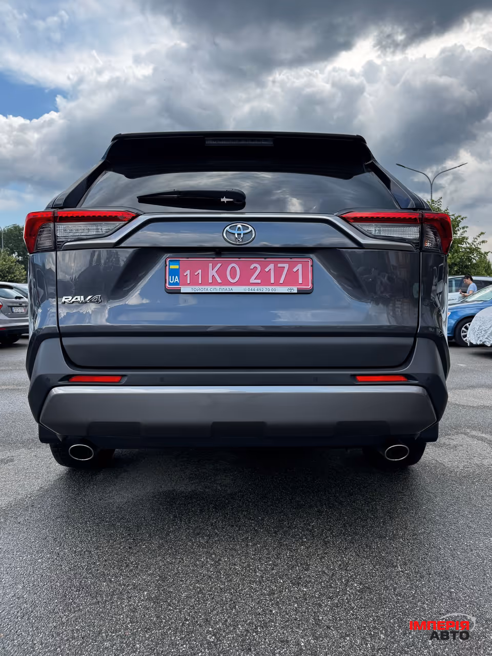 Toyota RAV4 - фото 4