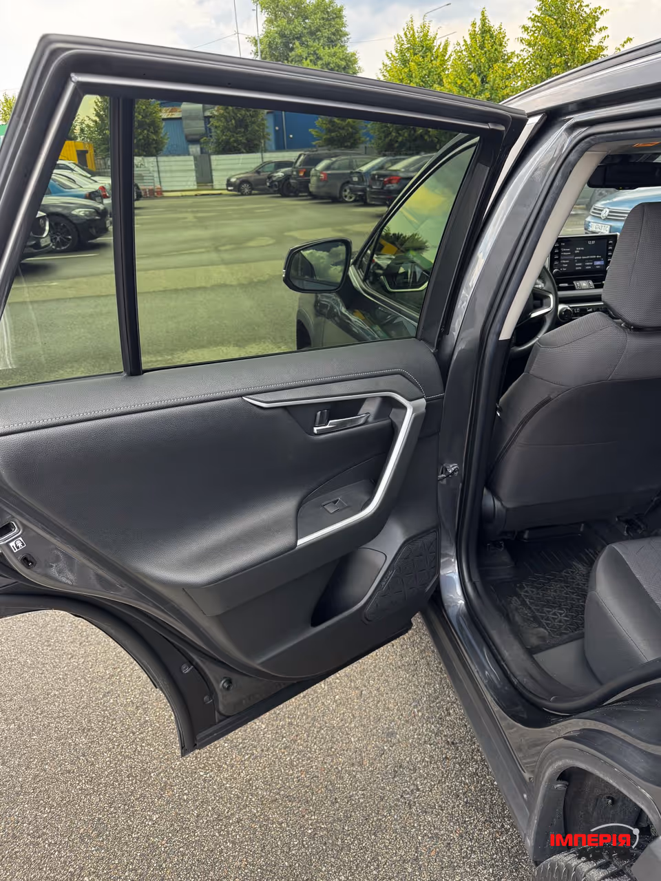 Toyota RAV4 - фото 13